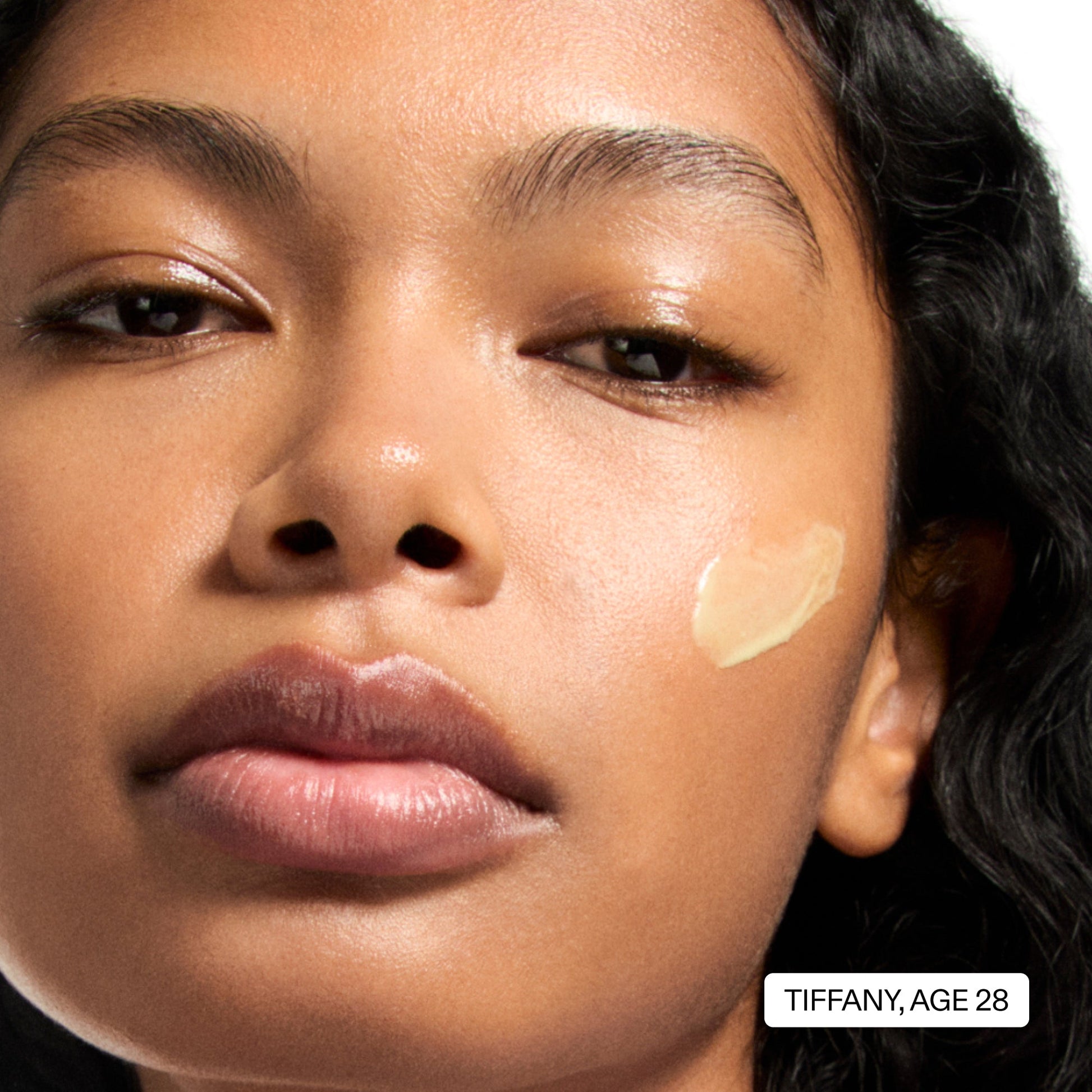 starter-retinol-serum-e2 StarterRetinol_Model2_2000x2000_fa44e5e2-09cd-4121-9780-08a9debd7d88.jpg