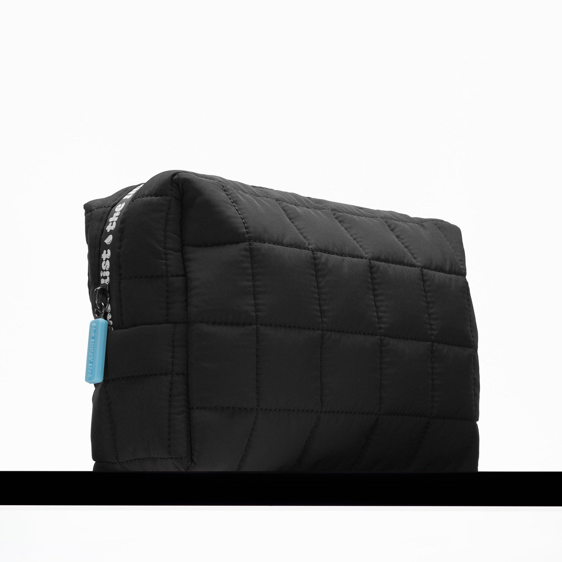 the-inkey-list-washbag-o4 washbag-hydration-05.jpg